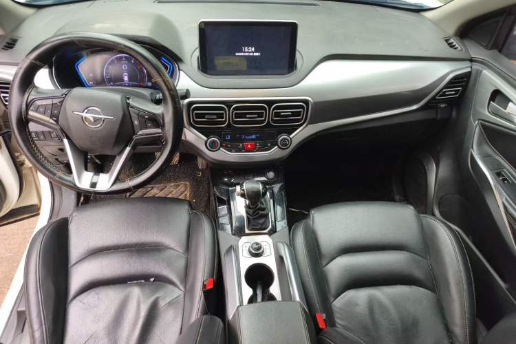 Used Haima S5 2019 230T Automatic Luxury Edition Center Console