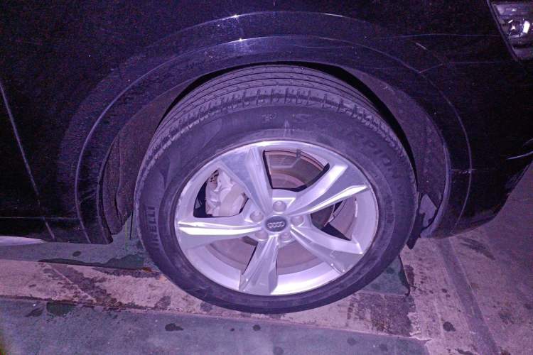 Used Audi Q5L 2020 Revised 40 TFSI Prestige Edition Right Front Wheel Hub