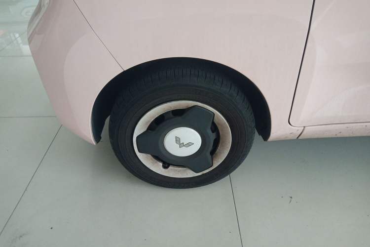 Used Wuling Hongguang MINIEV 2021 Macaron Fashion Model Lithium Iron Phosphate
