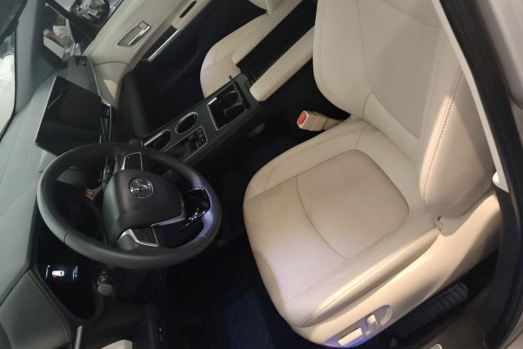 Used Toyota Sienna 2021 2.5L Hybrid Premium Edition
