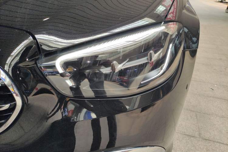 Used Mercedes-Benz E-Class 2023 E 300 L Sport Luxury Edition Left Front Headlight