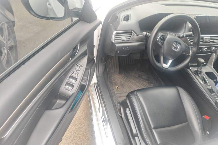 Used Honda Accord 2018 230TURBO Comfort Version National V