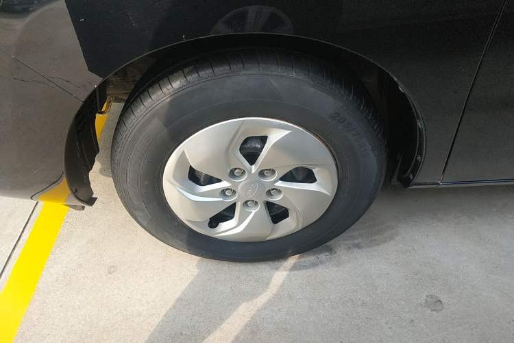 Used JAC Refine M4 2018 2.0L Manual Express Version
