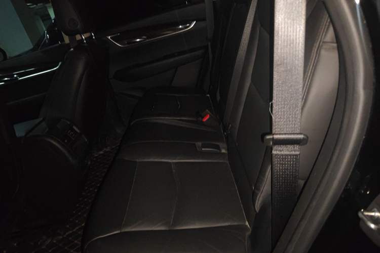 Used Cadillac XT5 2018 25T Luxury Model