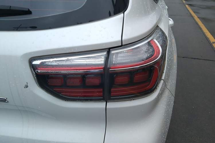 Used Kia Sportage R 2018 2.0L Automatic Smart Luxury Version China V Standard Exterior 3