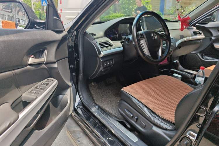 Used Honda Crosstour 2012 2.4L Luxury Edition Driver Seat