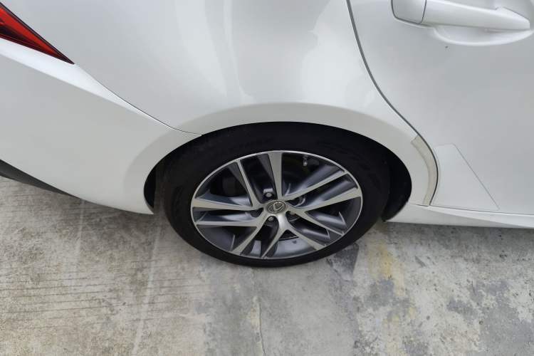 Used Lexus IS 2017 300 FENGSHANG Edition
