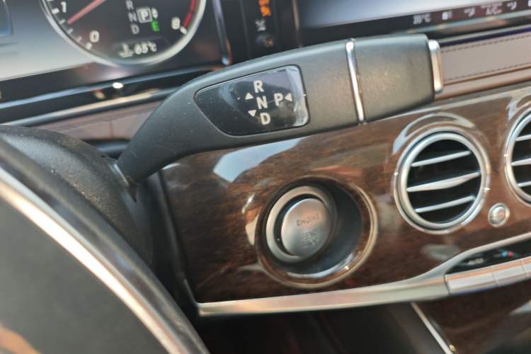 Used Mercedes-Benz S-Class 2017 S 320 L Business Model
