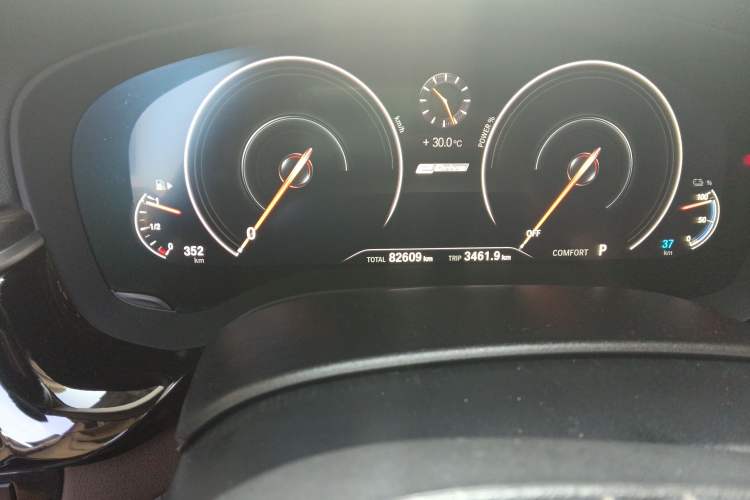 Used BMW 5 Series New Energy 2019 530Le Luxury Package
