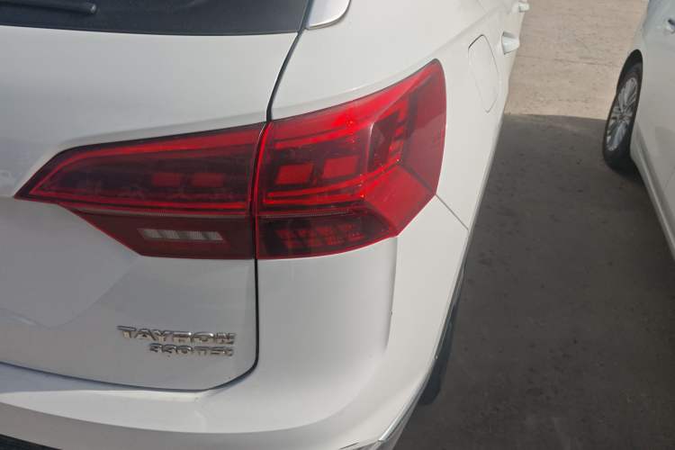 Used Volkswagen Tayron 2019 330TSI Two-Wheel Drive Luxury Model China VI Standard