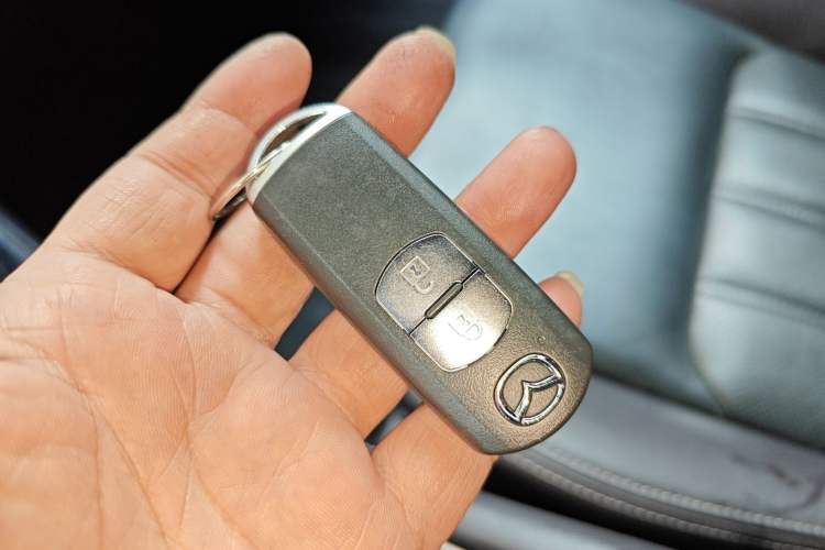 Used Mazda CX-4 2018 2.0L Automatic Two-Wheel Drive Blue Sky Premium Upgrade Version China V Standard