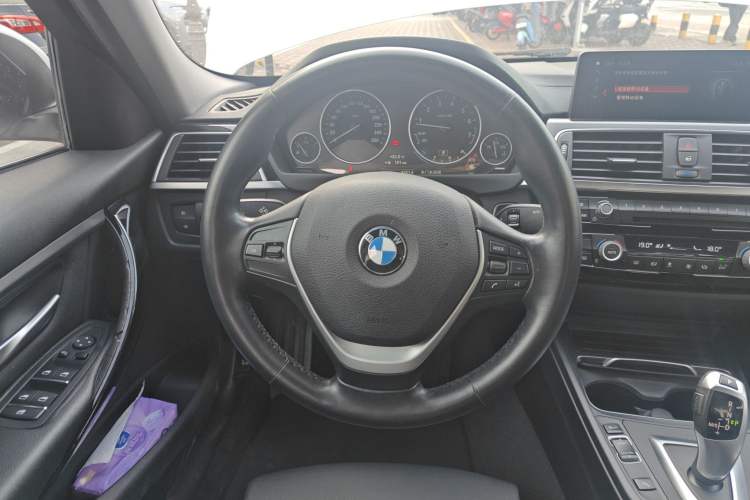 Used BMW 3 Series 2019 320Li Fashion Model
