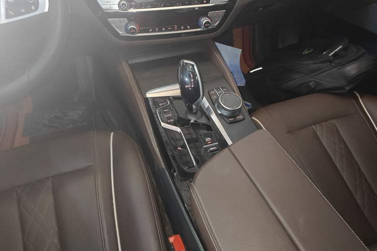 Used BMW 5 Series 2022 Second Facelift 530Li xDrive M Sport Package
