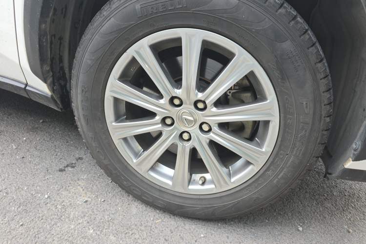 Used Lexus NX 2015 200 Front-Wheel Drive X-Trail SE Edition