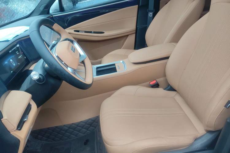 Used Geely Galaxy L7 2025 EM-i 115km Exploration+ Edition
