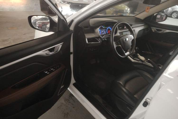 Used Geely Auto Vision 2018 1.5L Automatic Happiness Edition Driver Seat