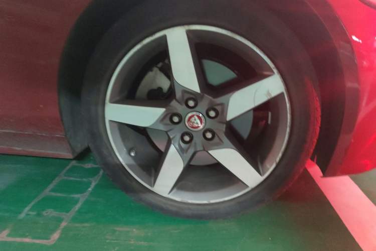 Used Jaguar XE 2017 2.0T 200 PS R-Sport
