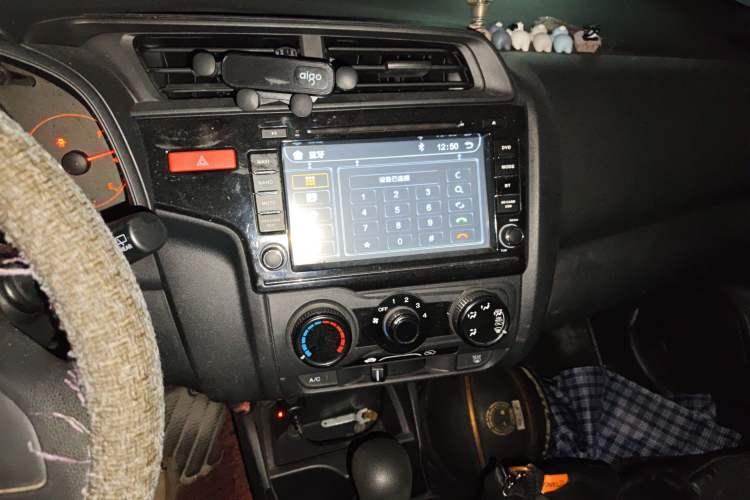 Used Honda Fit 2014 1.5L LX CVT Comfort Model Audio And AC Panel