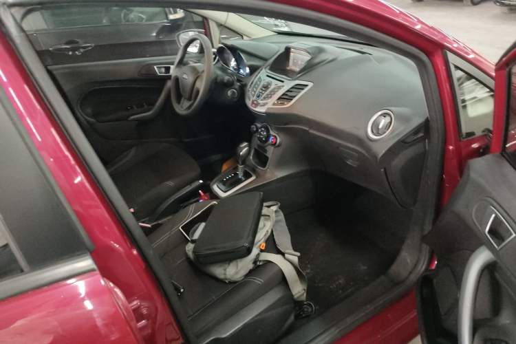 Used Ford Fiesta 2013 Hatchback 1.5L Automatic Fashion Edition