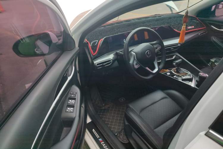 Used Changan Eado 2020 PLUS Blue Whale NE 1.4T GDI DCT Prestige Model
