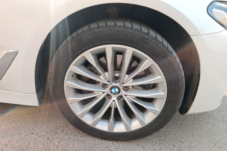 Used BMW 5 Series 2021 525Li Luxury Package
