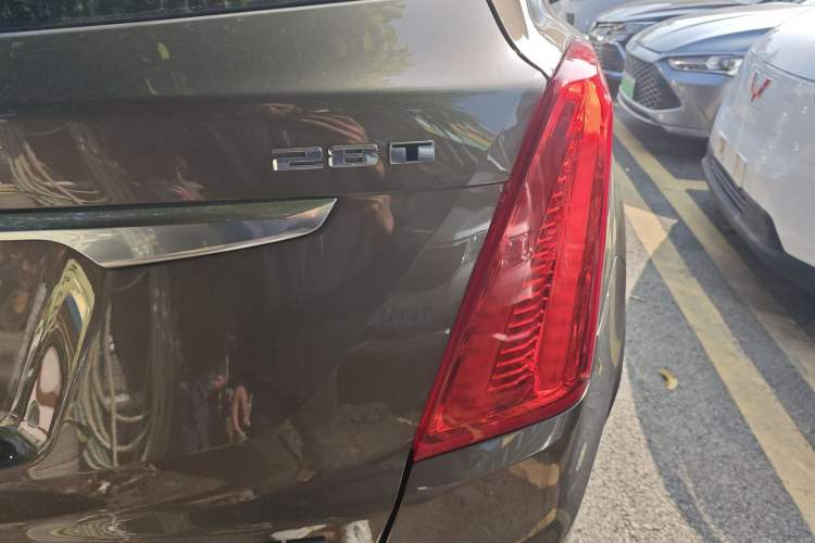 Used Cadillac XT5 2016 28T Four-Wheel Drive Luxury Model
