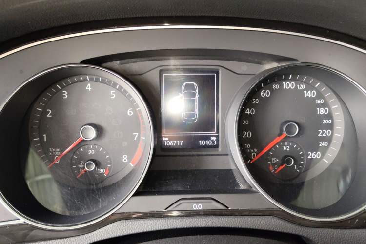 Used Volkswagen Magotan 2017 330TSI DSG Leading Model Instrument Cluster