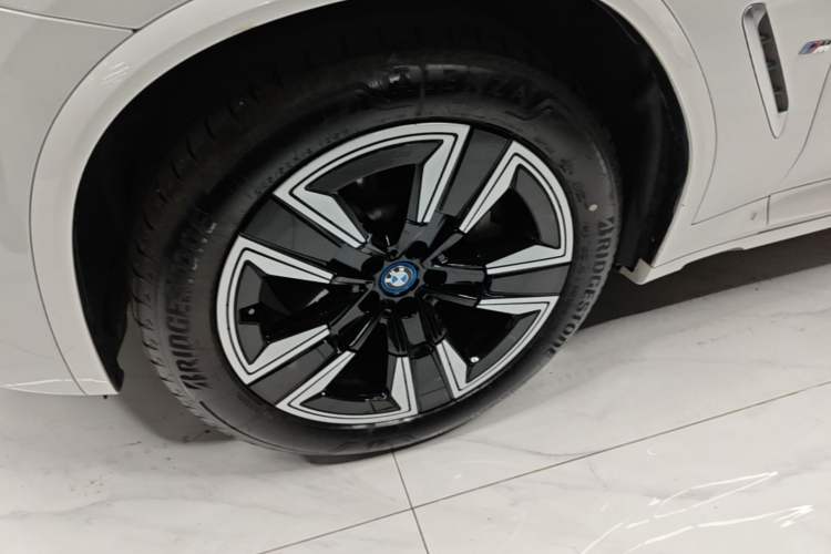 Used BMW iX3 2023 Leading Model
