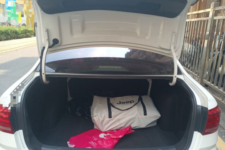 Used Volkswagen Lavida 2017 1.6L Automatic Fashion Edition