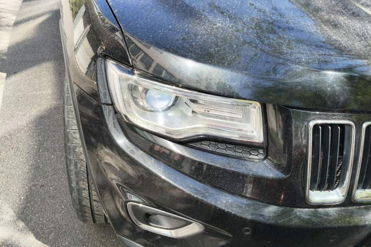 Used Jeep Grand Cherokee 2016 3.0L Comfort Navigation Edition Right Front Headlight