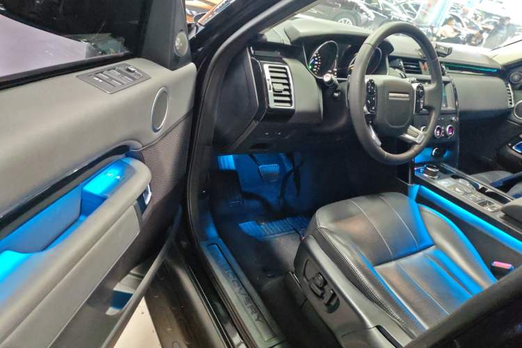 Used Land Rover Discovery 2018 3.0 SC V6 SE
