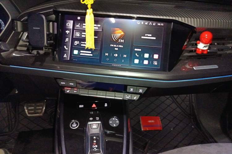 Used Audi Q4 e-tron 2023 40 e-tron Boundary Edition Audio And AC Panel