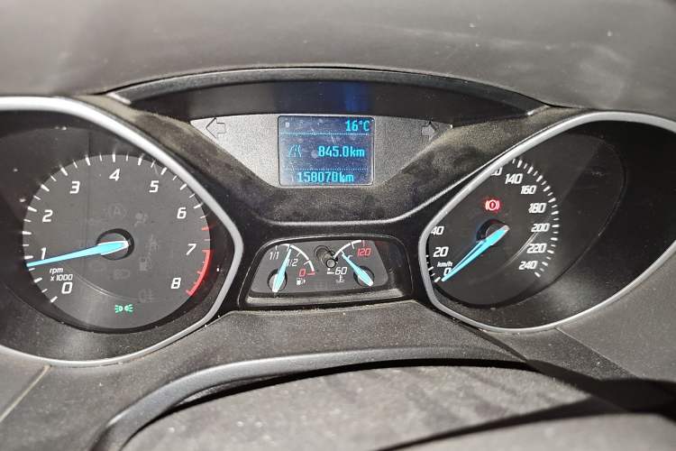 Used Ford Focus 2012 Sedan 1.6L Manual Comfort Model
