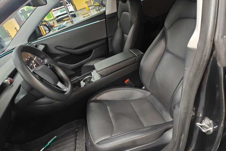 Used Tesla Model 3 2023 Rear-Wheel-Drive Version
