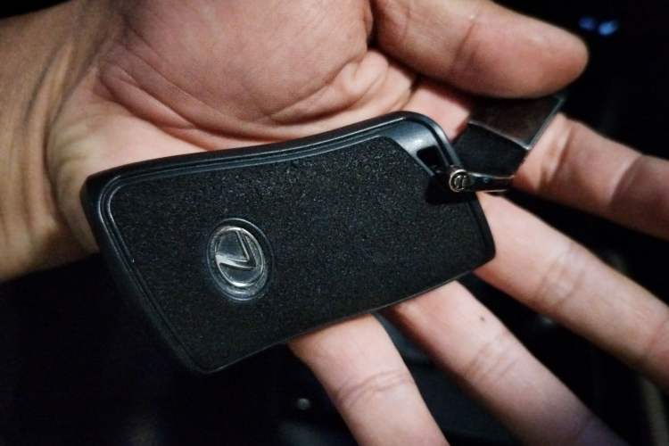 Used Lexus ES 2023 200 Excellence Edition
