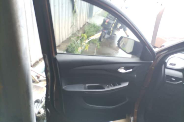 Used Wuling Hongguang S3 2019 1.5L Manual Standard Version China VI Standard
