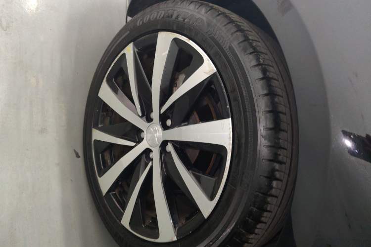 Used Peugeot 508 2022 508L 400THP PureTech Passion Edition Right Rear Wheel Hub