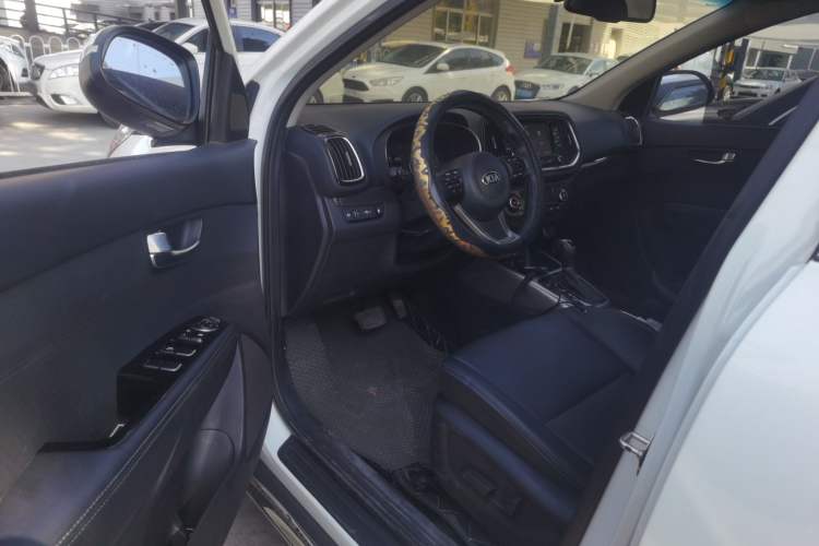 Used Kia KX3 2015 1.6L Automatic Two-Wheel Drive PRM