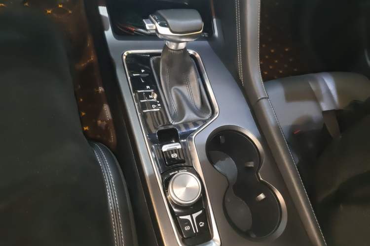 Used CHANGAN CS75 PLUS 2020 1.5T Automatic Prestige Edition Gear Lever