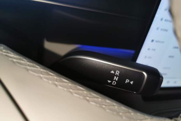 Used Nio ES6 2025 75 kWh Gear Lever