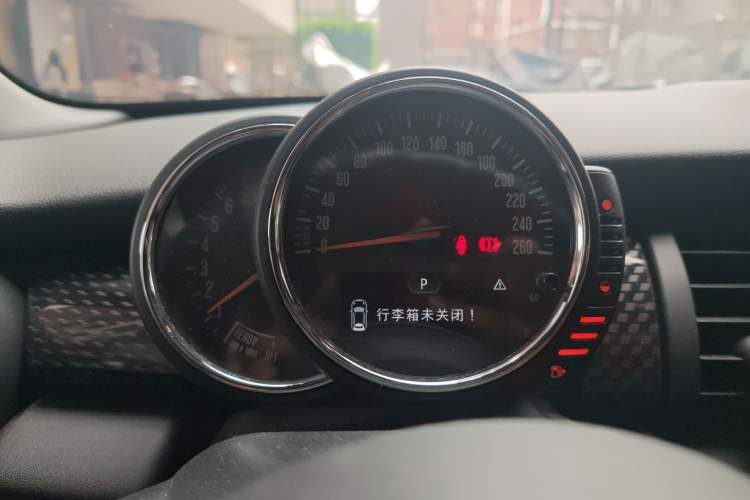 Used MINI 2016 2.0T COOPER S Five-Door Edition Instrument Cluster