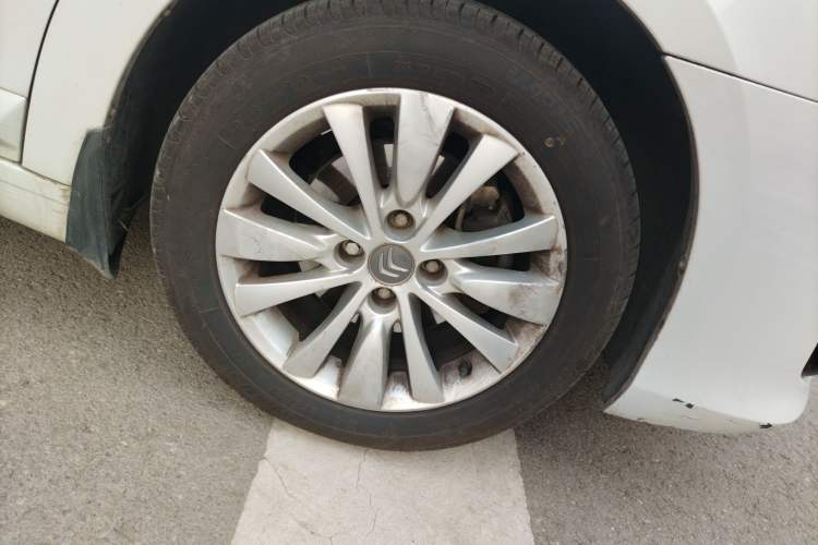 Used Citroen C-Quatre 2016 Classic Sedan 1.6L Manual - Premium Version Right Front Wheel Hub