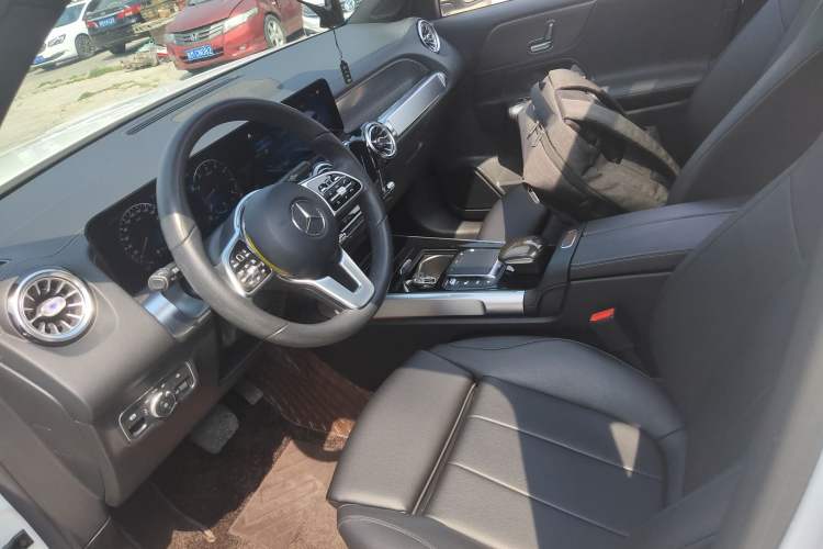 Used Mercedes-Benz GLB 2021 GLB 200 Dynamic Edition Left Front Seat