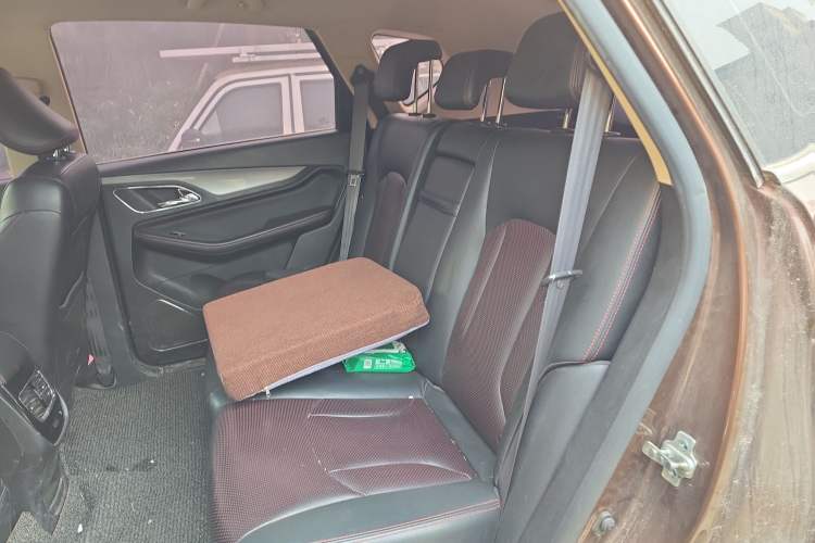 Used Baojun 560 2016 1.8L Manual Luxury Edition