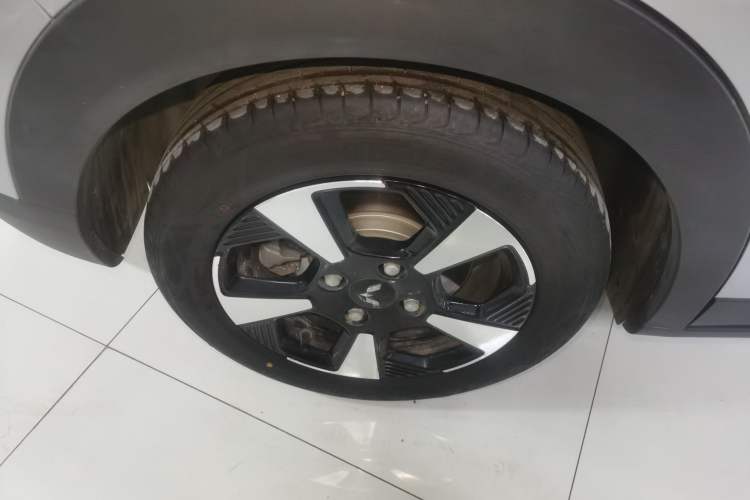 Used Wuling Bingo PLUS 2024 330 km Range Five-Seater Version