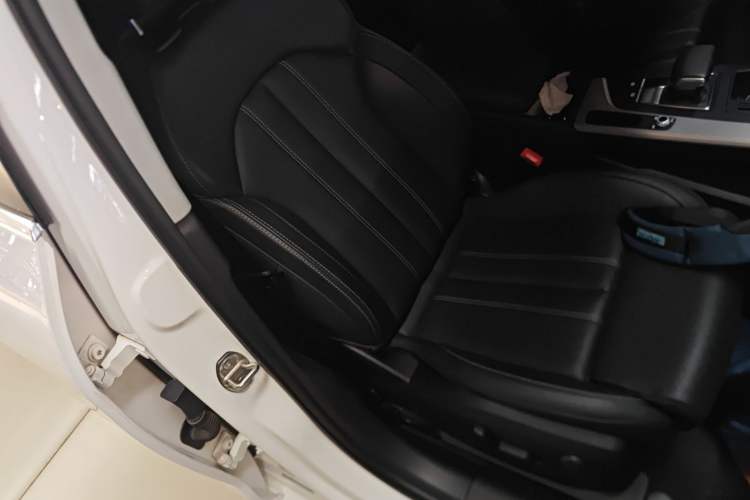 Used Audi A4L 2020 40 TFSI Luxury Dynamic Model
