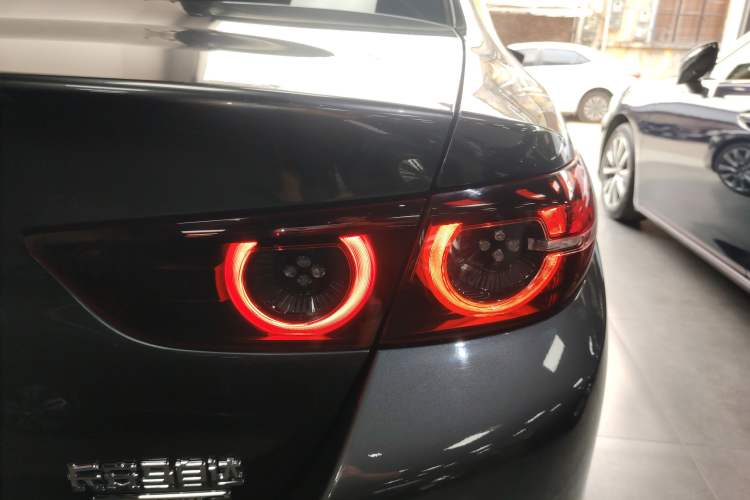 Used Mazda 3 Axela 2021 2.0L Automatic Zhiya Edition
