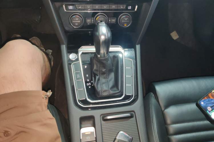 Used Volkswagen Magotan 2019 330TSI DSG Luxury Version China VI Standard
