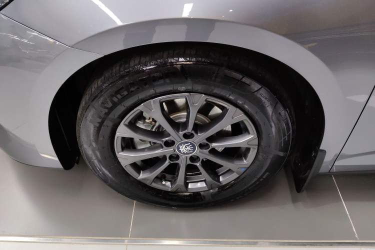 Used BYD Qin L 2024 DM-i 80KM Leading Model Exterior 4