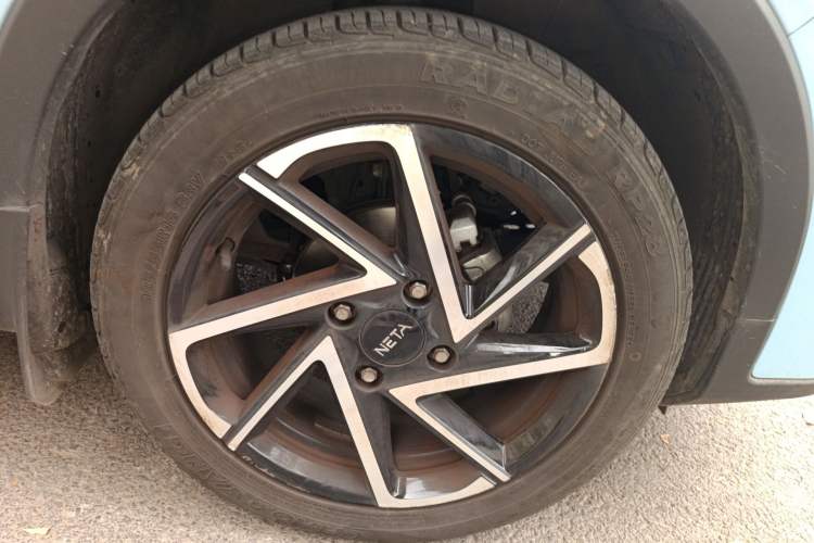 Used NETA AYA 2023 401 Lite Right Front Wheel Hub